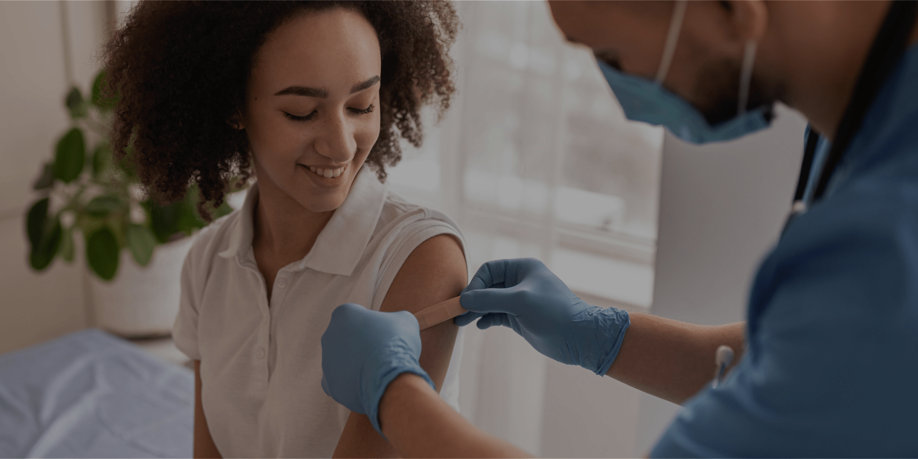 A woman who received a vaccination service by the health professional